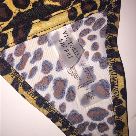 Victoria’s Secret Strapless Leopard Bikini Swim Wear - Picture 4 of 8